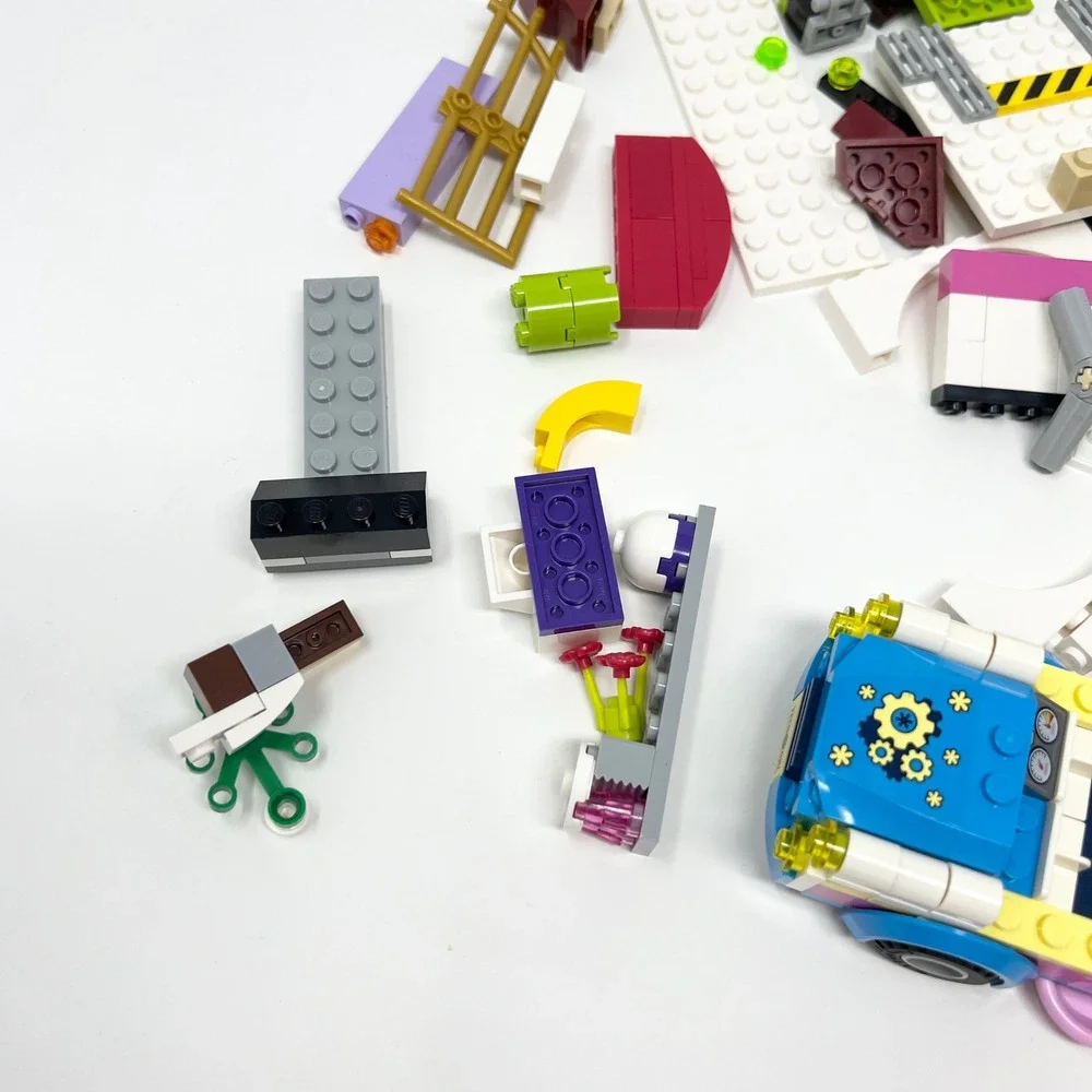 LEGO Mixed Bulk Lot Bricks Vehicles‎ and Pieces 1.2 lb